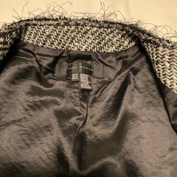 Zara Women Fringe Edges Textured Blazer Size 10 Black Cream - Picture 12 of 12